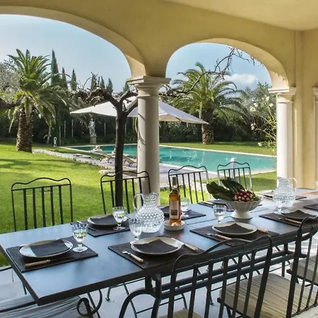 Vila Amazing Chalet 12 Guests In Saint-tropez Saint Tropez