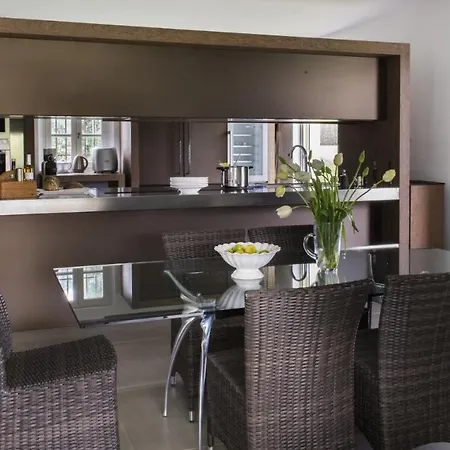 Amazing Chalet 12 Guests In Saint-tropez *